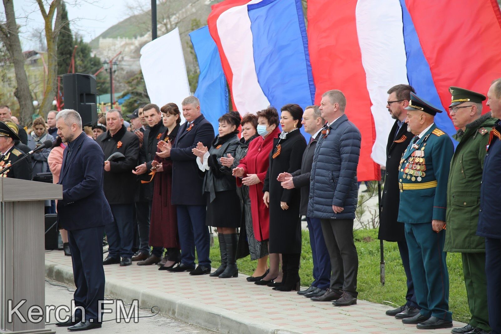 Новини Кримнашу. "Гармати, як годиться, розвернули у бік російського берега"