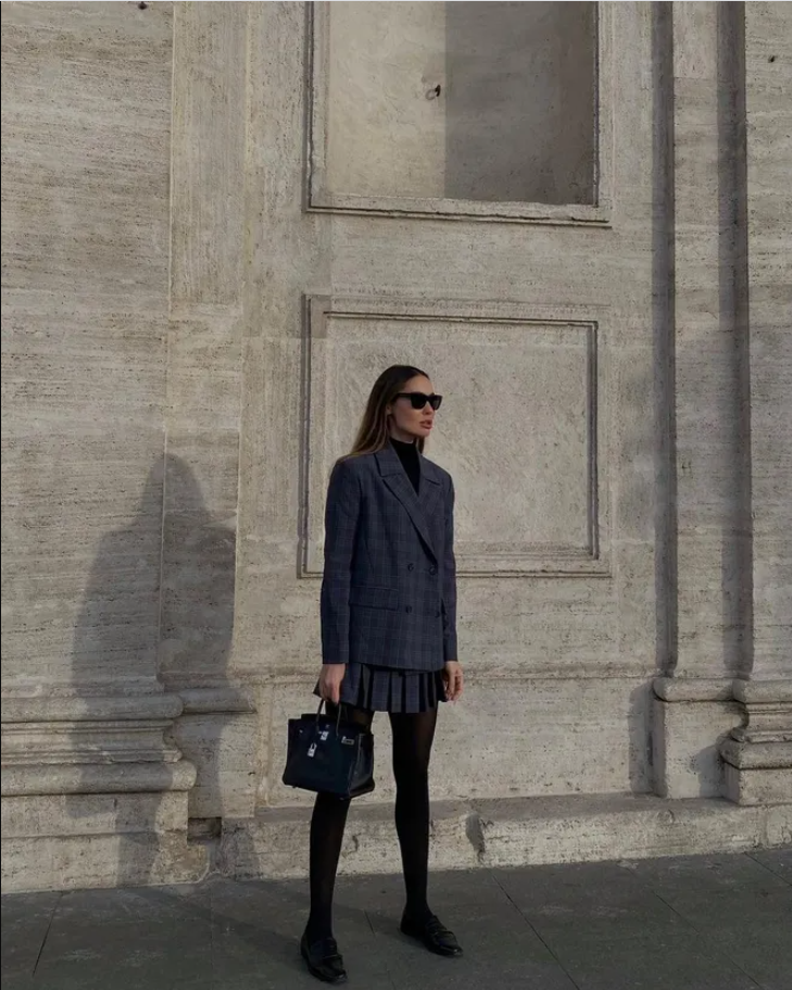 Модная юбка в стиле преппи