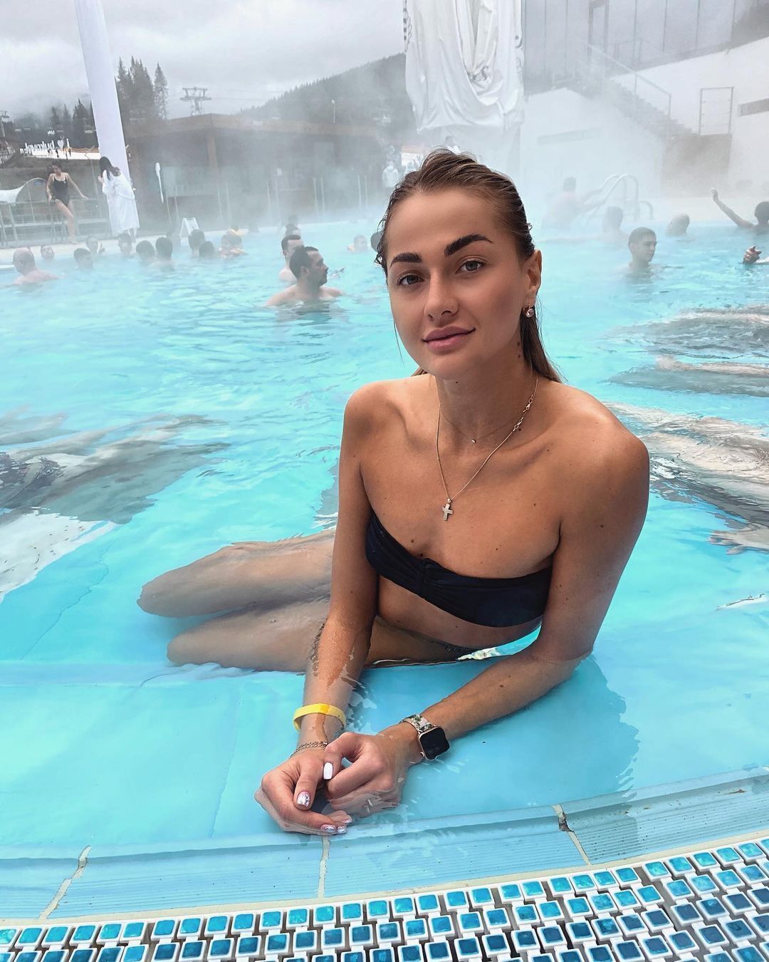 Людмила Осачук в бассейне