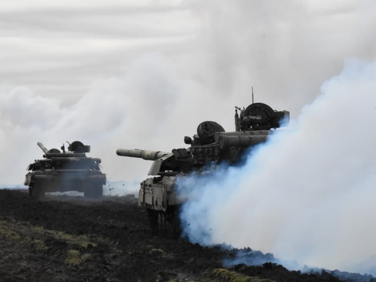 Тренировка танкистов ВСУ происходила в приближенных к боевым условиях