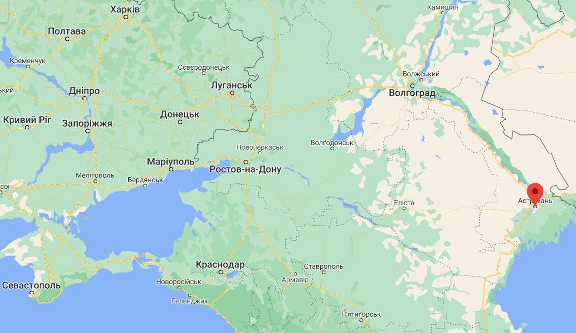 Колонну российских БТР-80 заметили 14 апреля в Астраханской области РФ