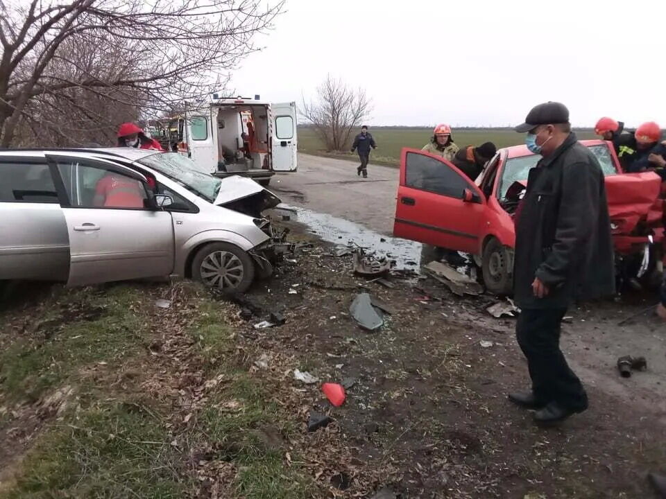 Столкнулись два автомобиля Opel.