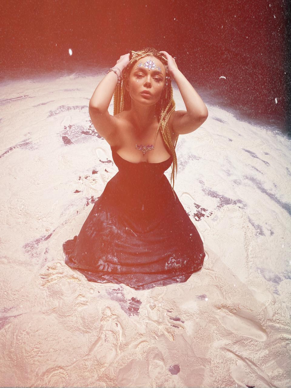 Grosu выпустила авторское видео на сингл "Міріада"