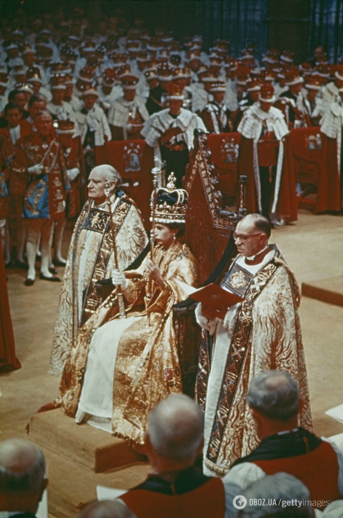 Британская королева взошла на трон в 1953 году.