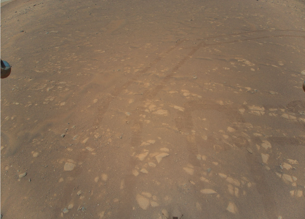 Фото поверхности Марса сделанные с Ingenuity