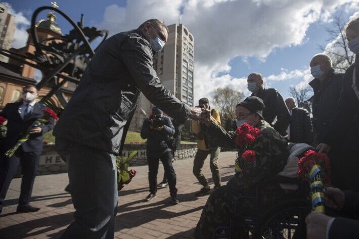 Кличко повідомив, що в Києві проживає понад 48 тисяч осіб, які постраждали від наслідків катастрофи