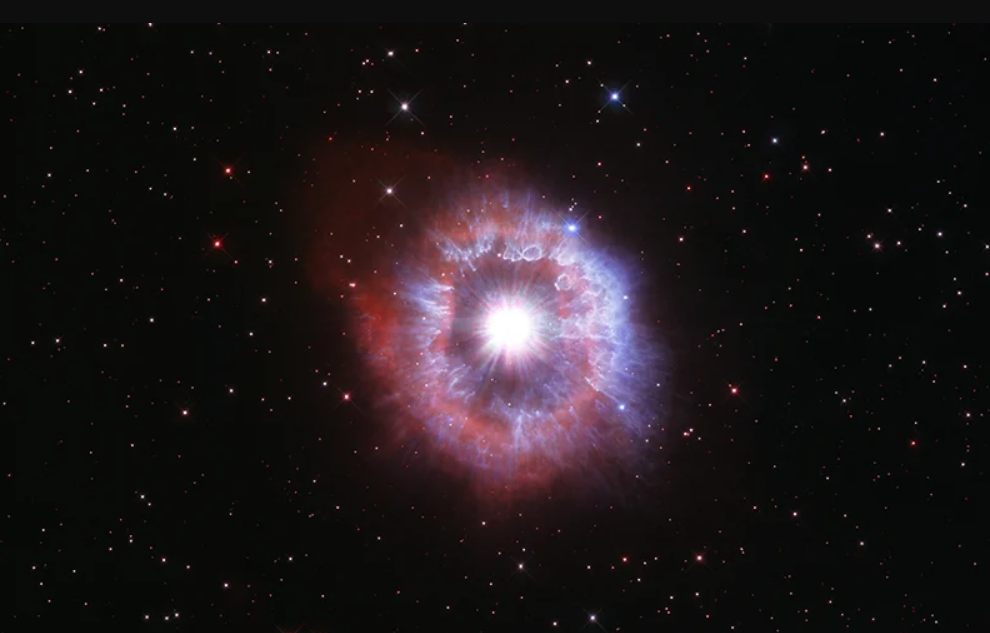 Зірка AG Carinae
