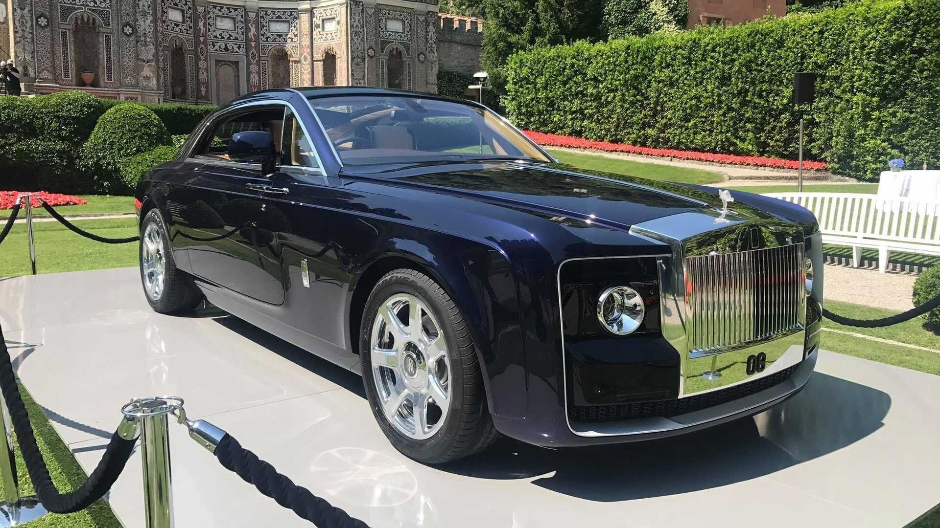 Безос является владельцем единственного в мире автомобиля Rolls-Royce Sweptail