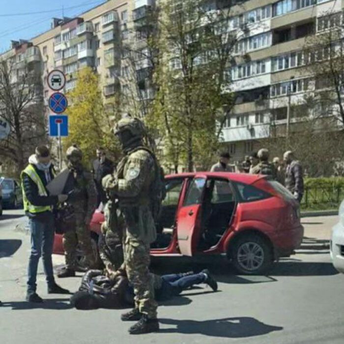 Злочинці вимагали в іноземця неіснуючий борг.