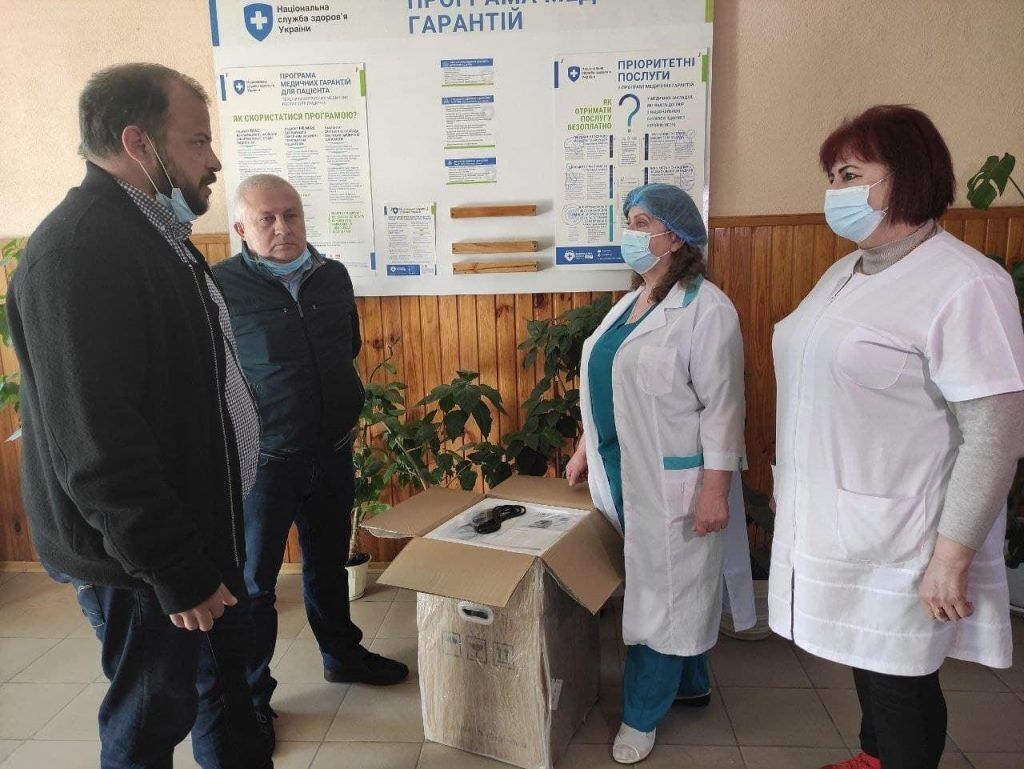 Фонд Петра Порошенко передал в больницы Одесчины кислородные концентраторы