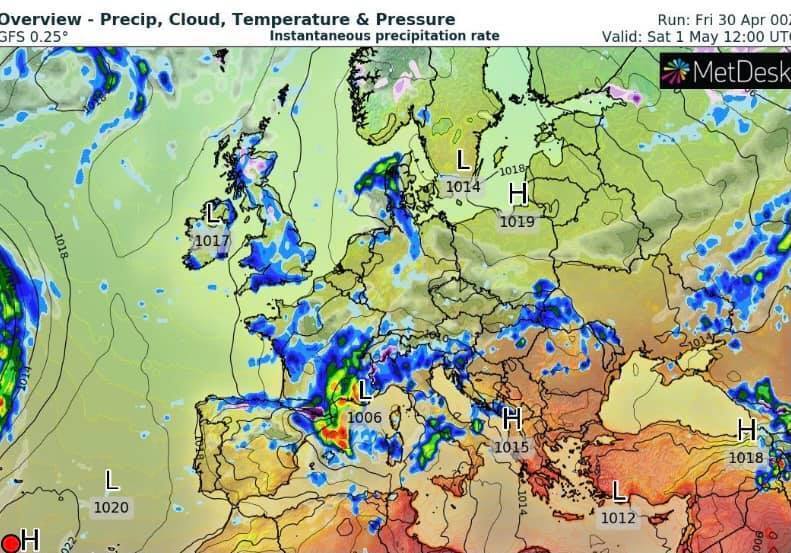 1 травня опади очікуються на заході та сході України
