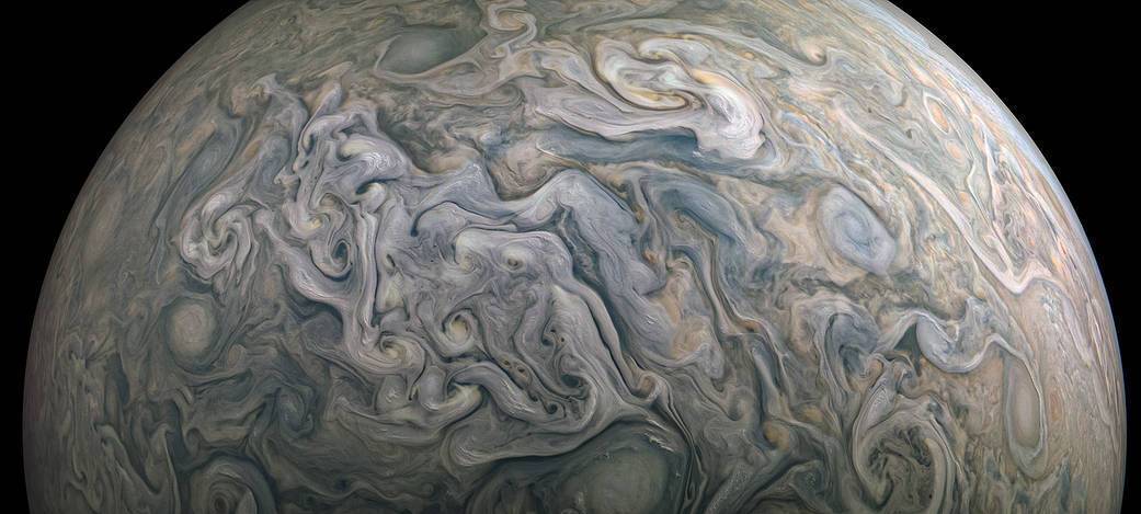 В NASA опубликовали невероятные снимки с Юпитера