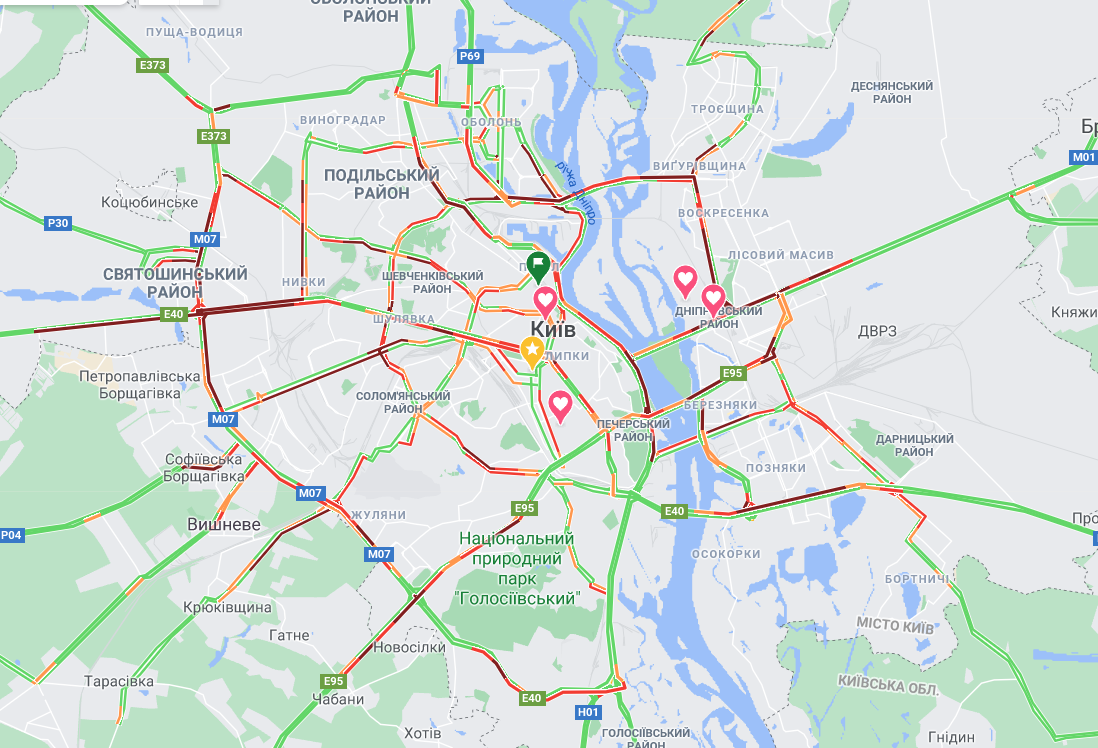 У перший день локдауну Київ скували тягучки і затори.