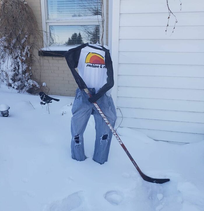 Дух хокеїста на подвір'ї