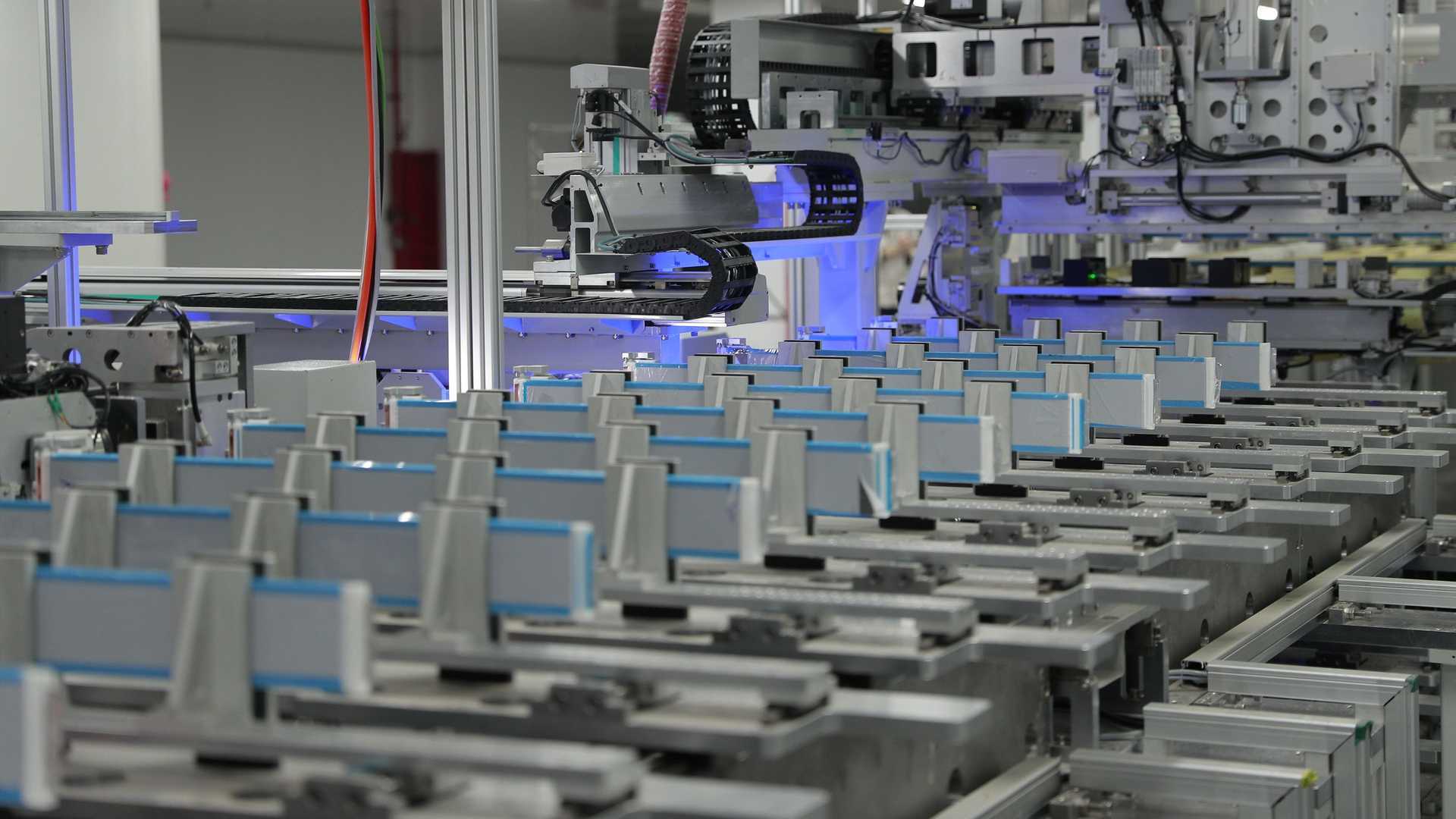 Завод BYD, на котором производят аккумуляторные батареи