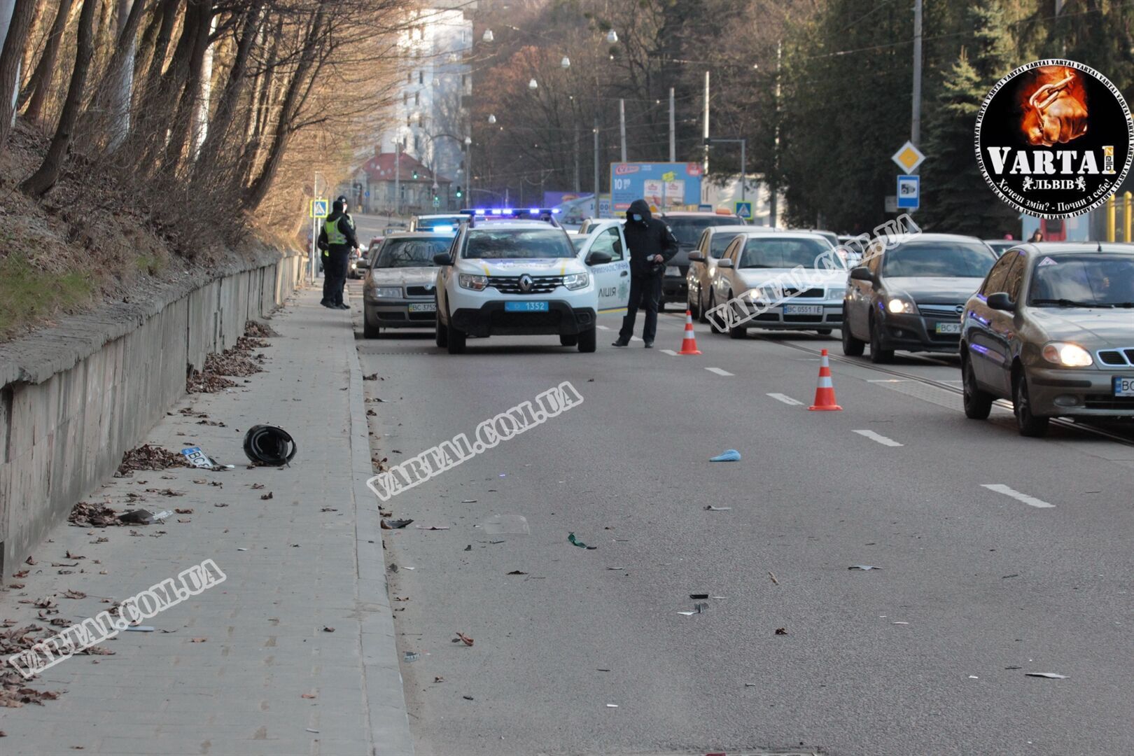 У Львові BMW на смерть збив 58-річну жінку-кур'єрку Glovo. Відео