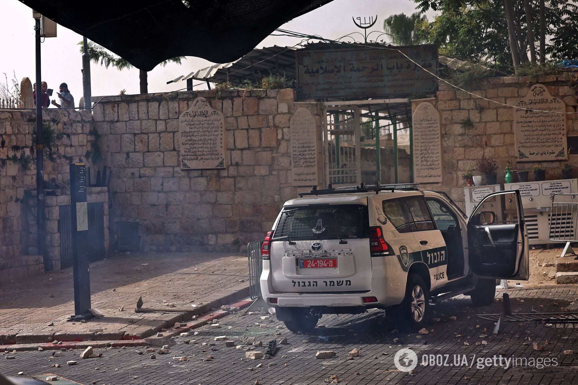 В Иерусалиме снова вспыхнули массовые столкновения, пострадали сотни людей. Фото и видео