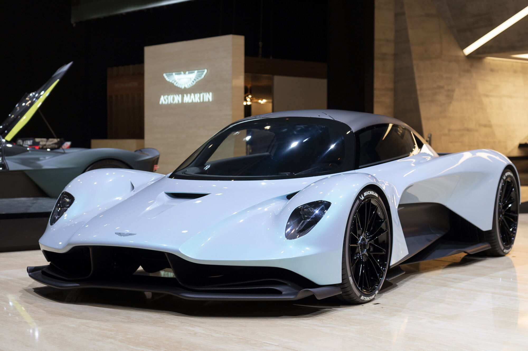 Электрический суперкар от Aston Martin ожидается в 2025 году
