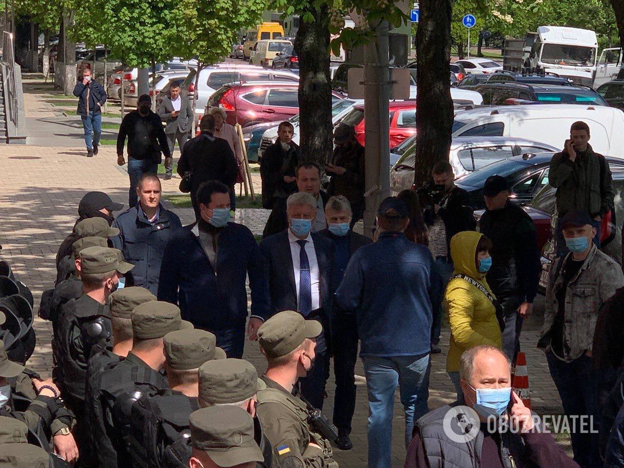 Медведчука не отправили в СИЗО: суд принял решение. Все детали, фото и видео