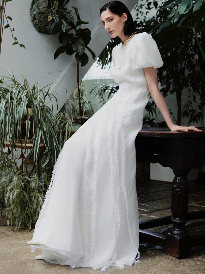 Модна весільна сукня 2021