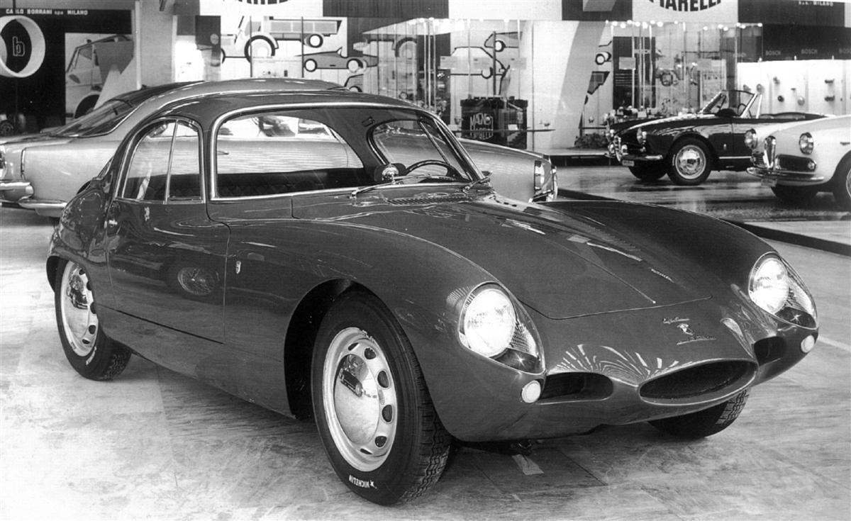 Alfa Romeo Abarth 1000 презентували на автосалоні у Турині у 1958 році