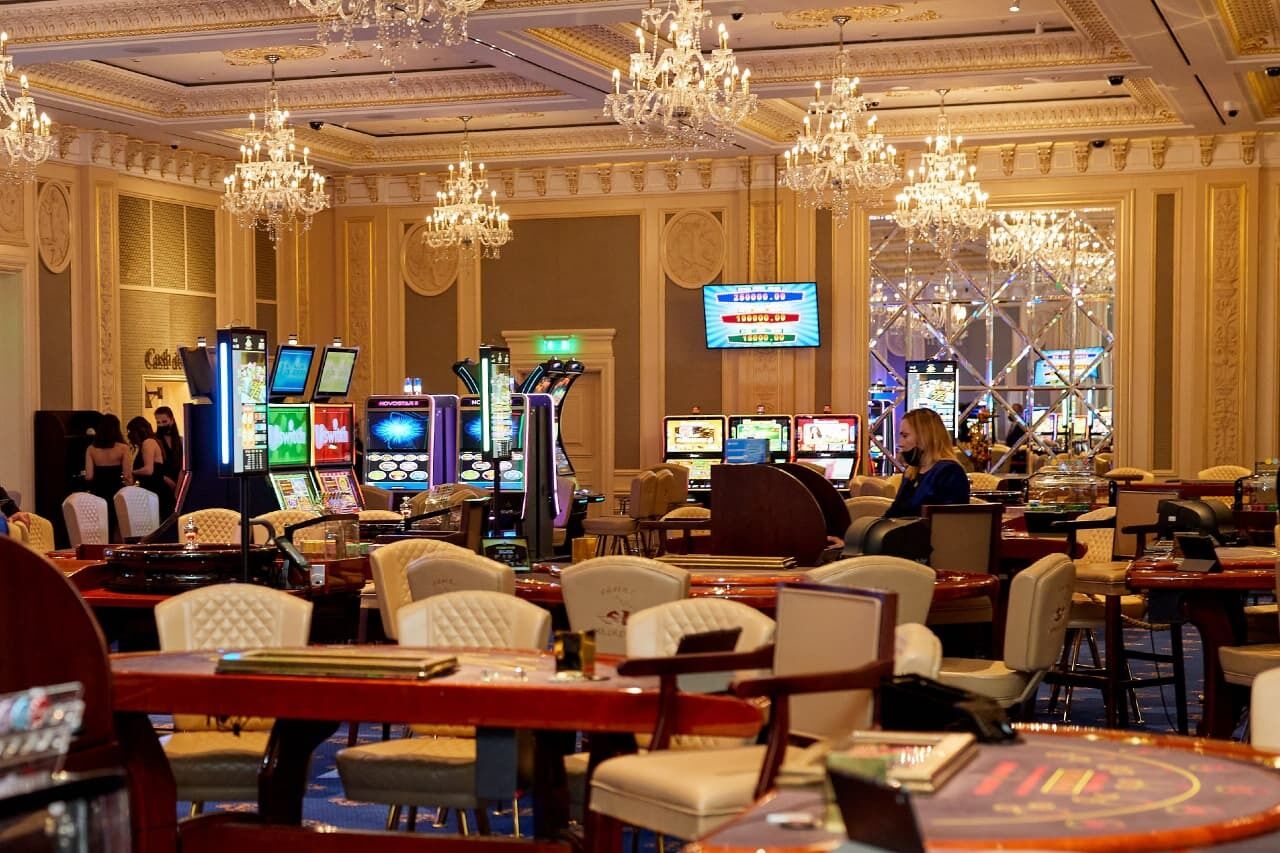 В "Fairmont Grand Hotel" открыли казино сетевого бренда "Shangri La"