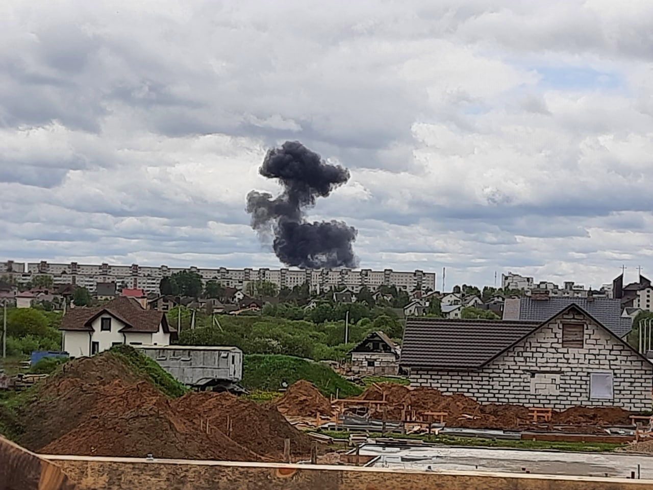 В Барановичах разбился самолет Як-130