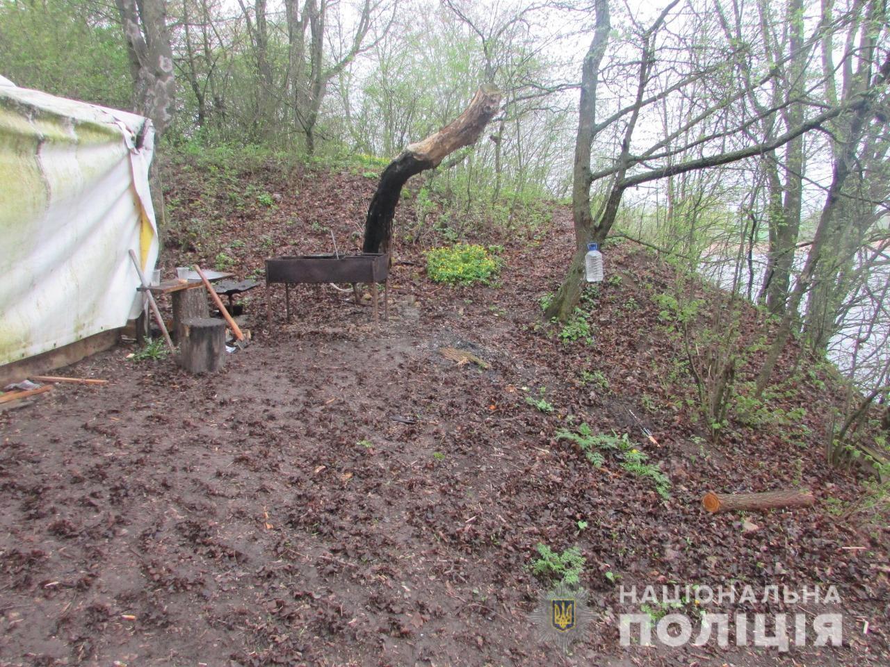 Коли стемніло, підозрюваний скористався безпорадністю дівчини