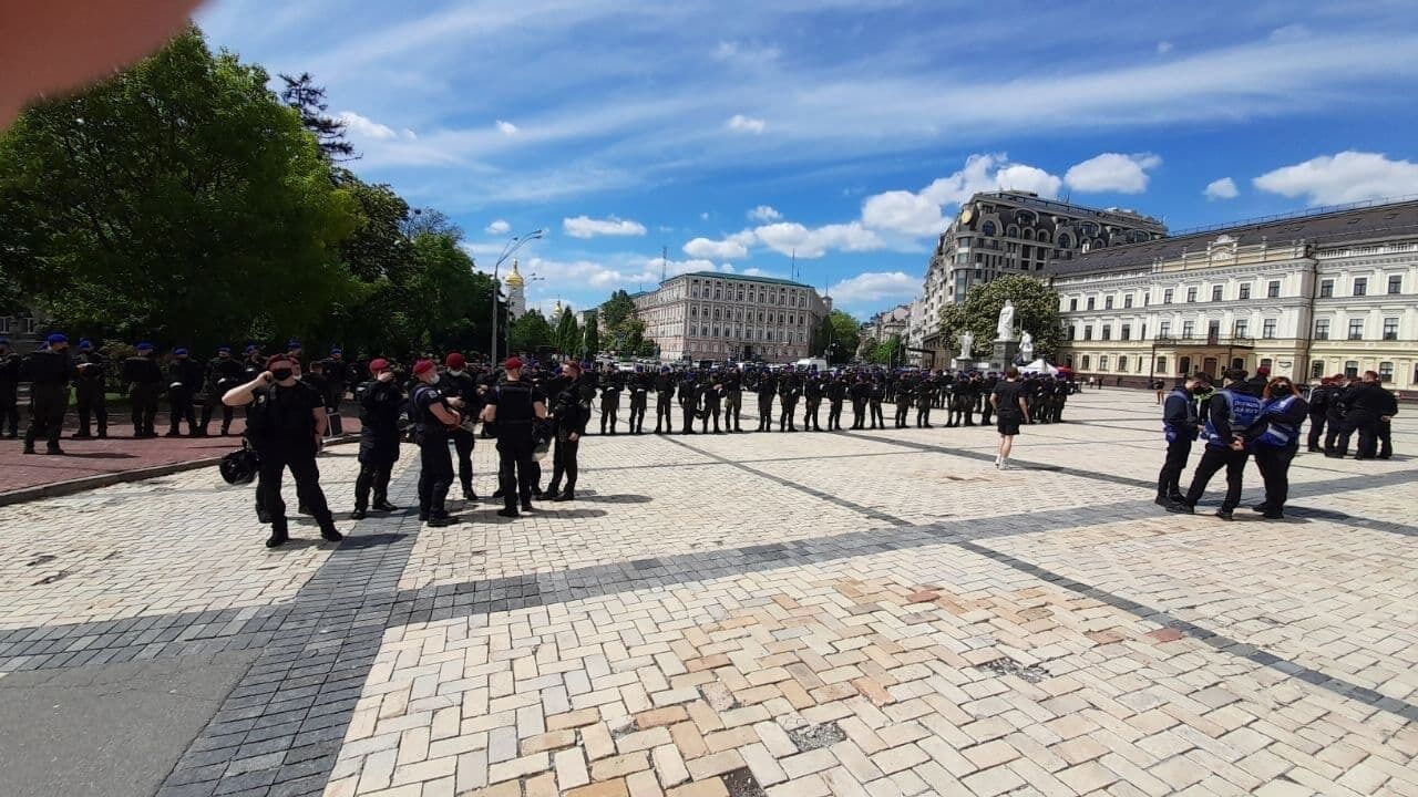 У Києві чергує поліція.