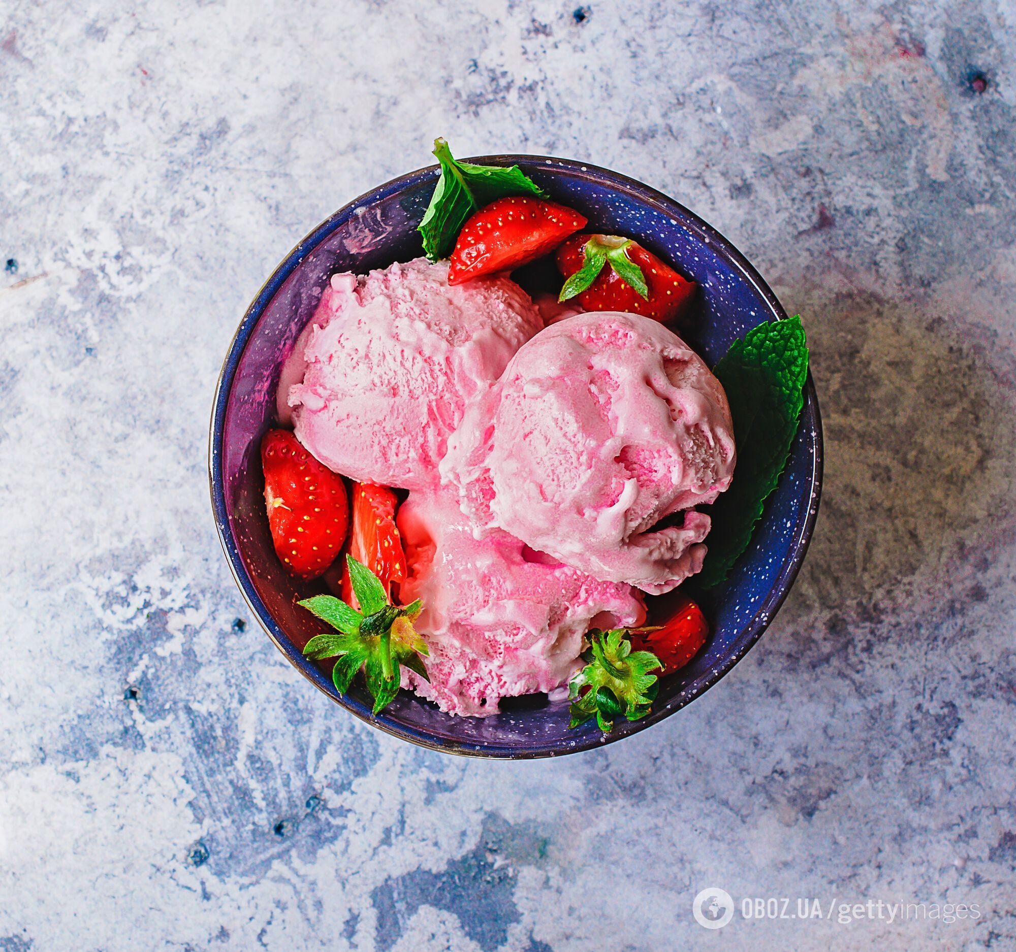Как приготовить вкусное ягодное мороженое дома