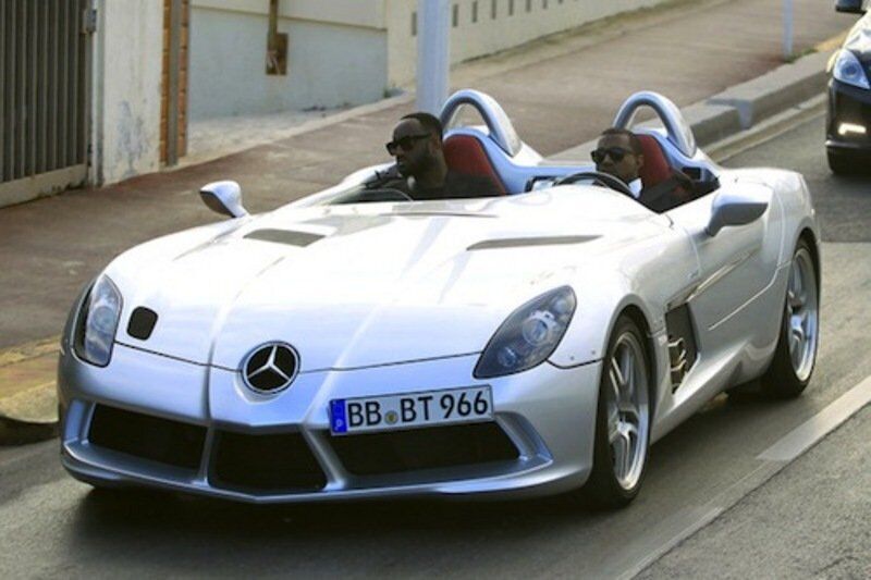 Каньє Вест за кермом Mercedes SLR
