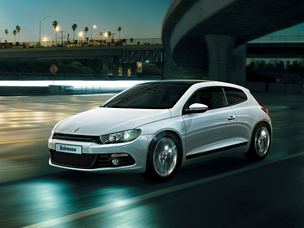 Серийный VW Scirocco выглядел намного скромнее