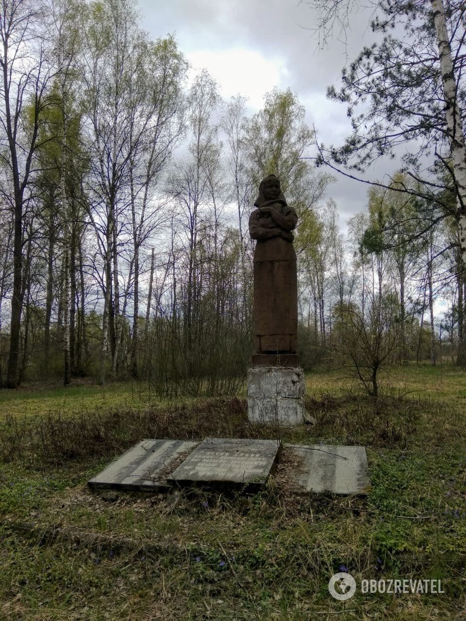 Пам'ятник загиблим на війні жителям у Малих Кліщах