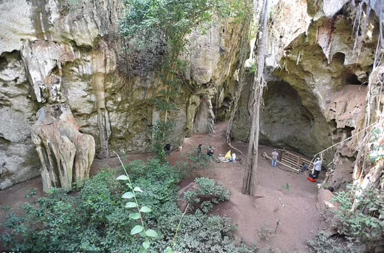 Пещера Панга-я-Саиди