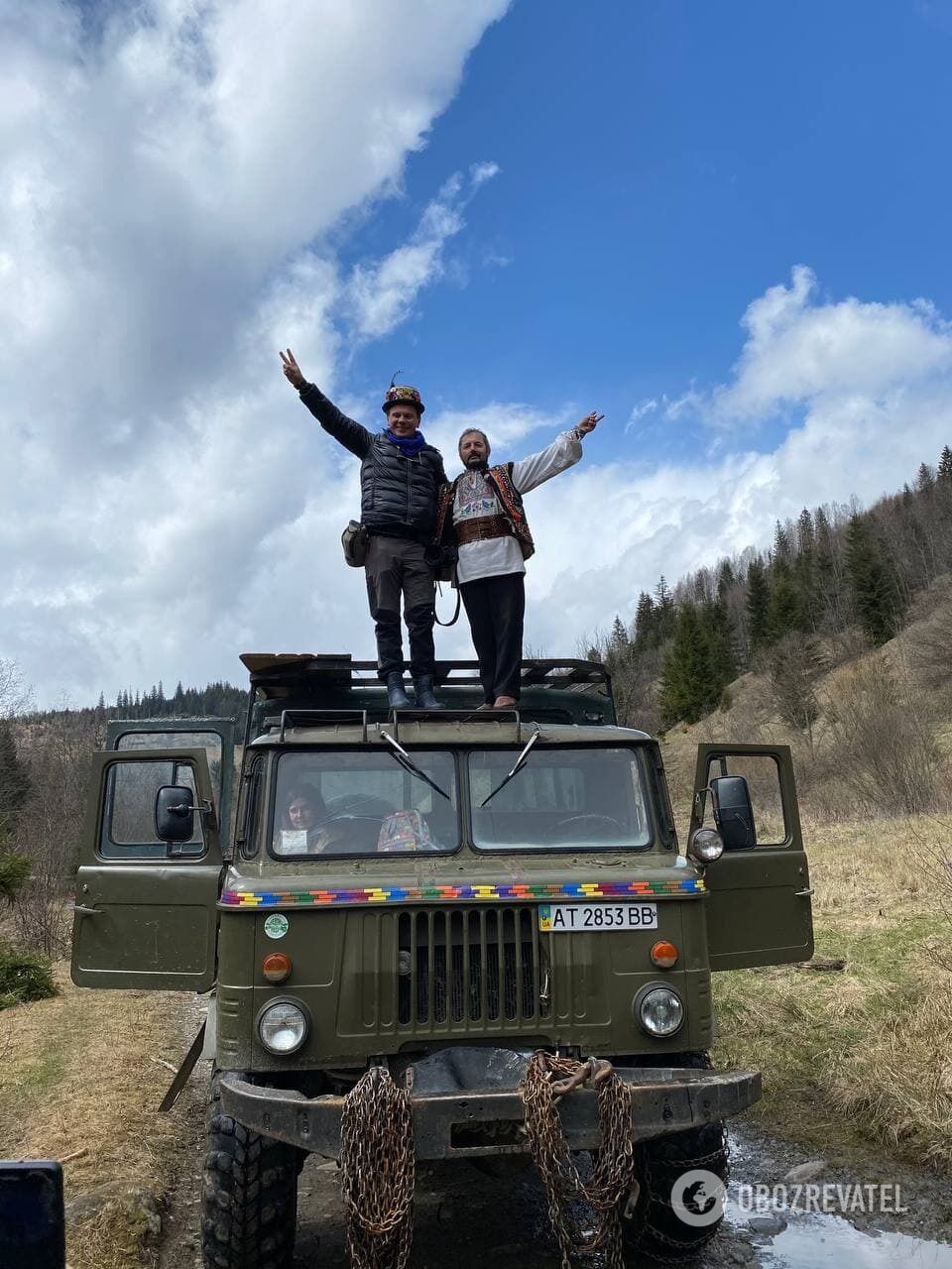 Для туристов есть развлечение с подъемом в горы на ГАЗ-66.