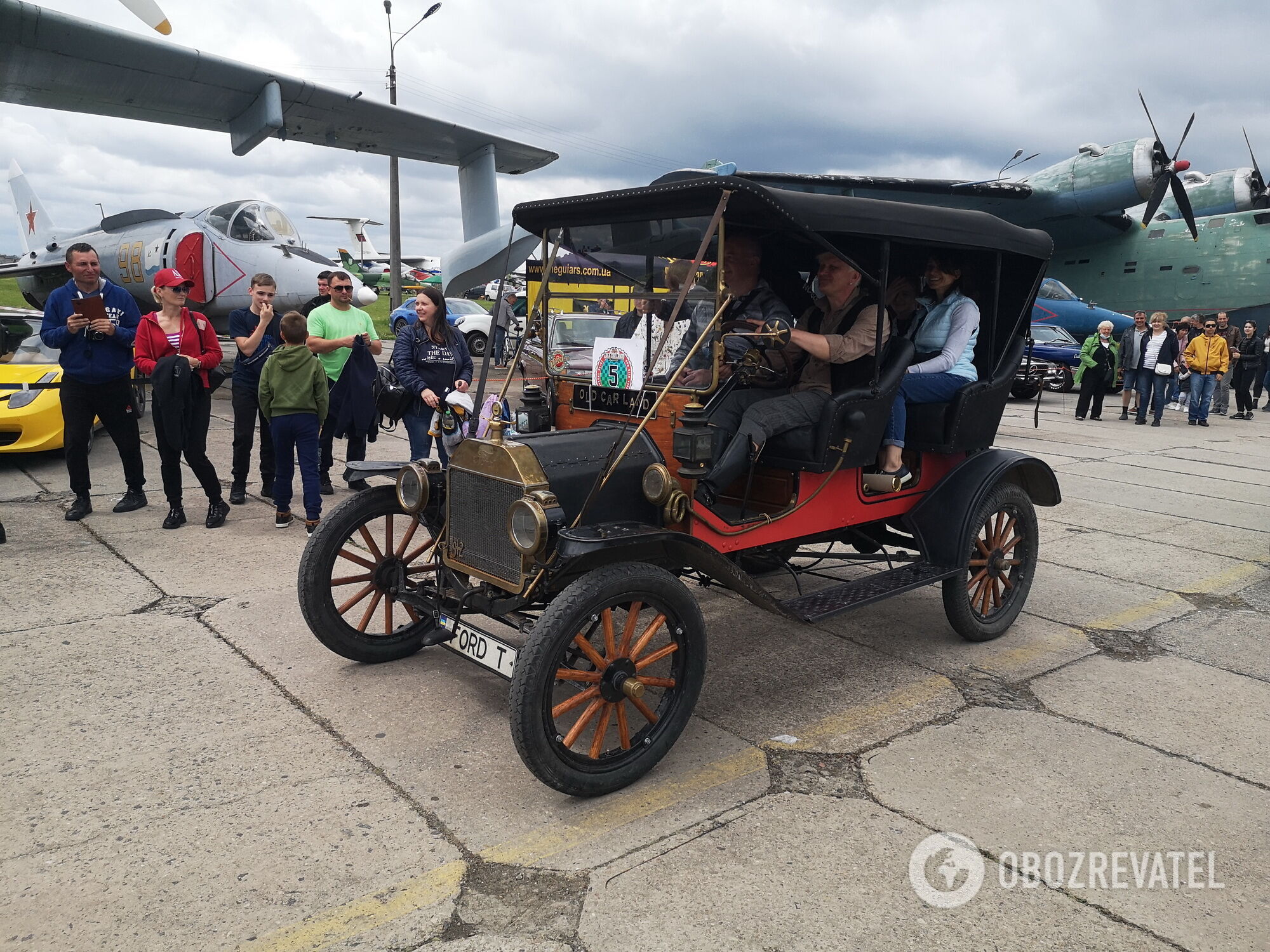 Самый старый автомобиль фестиваля – Ford T 1912 – прибыл из Львова