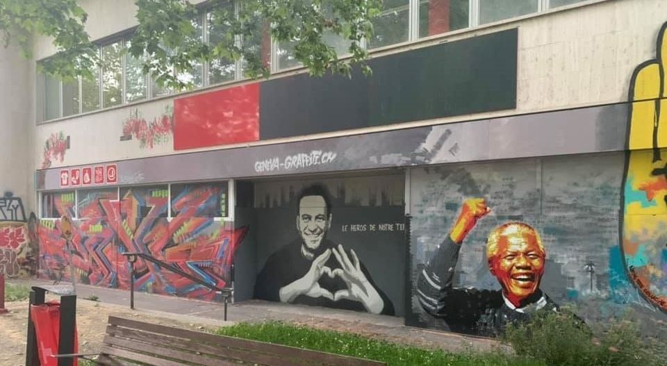 Навальний з'явився на стіні в Женеві