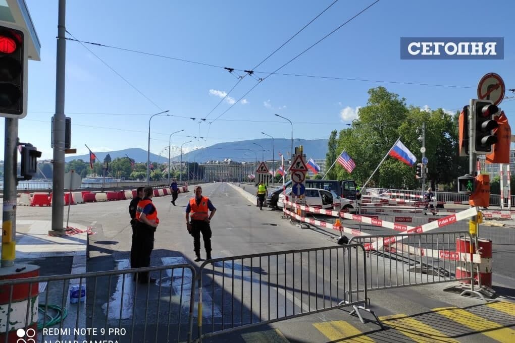 Поліція готується до в'їзду кортежів глав США і Росії.