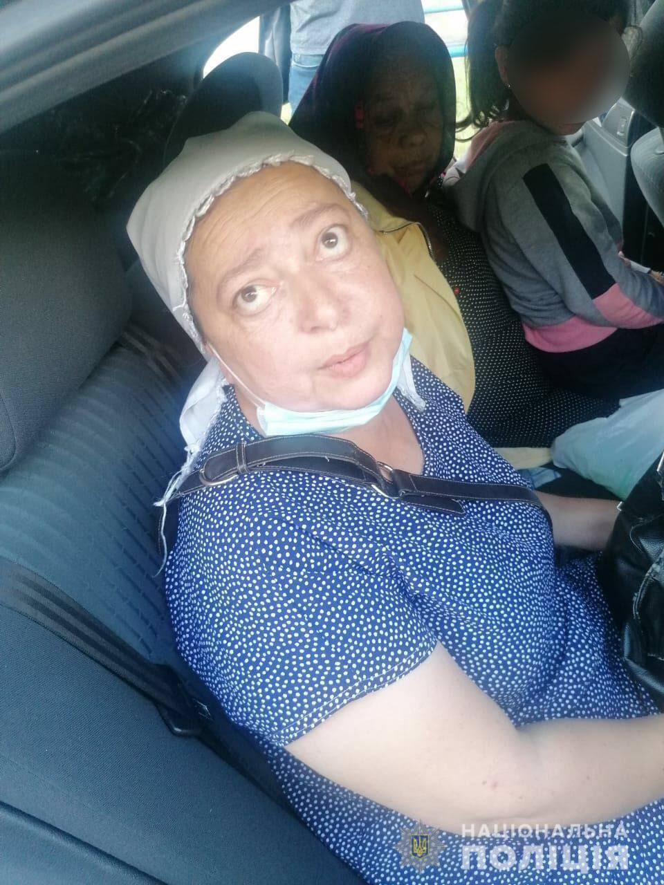 Под Киевом псевдомонахини выманили у пенсионерки деньги.