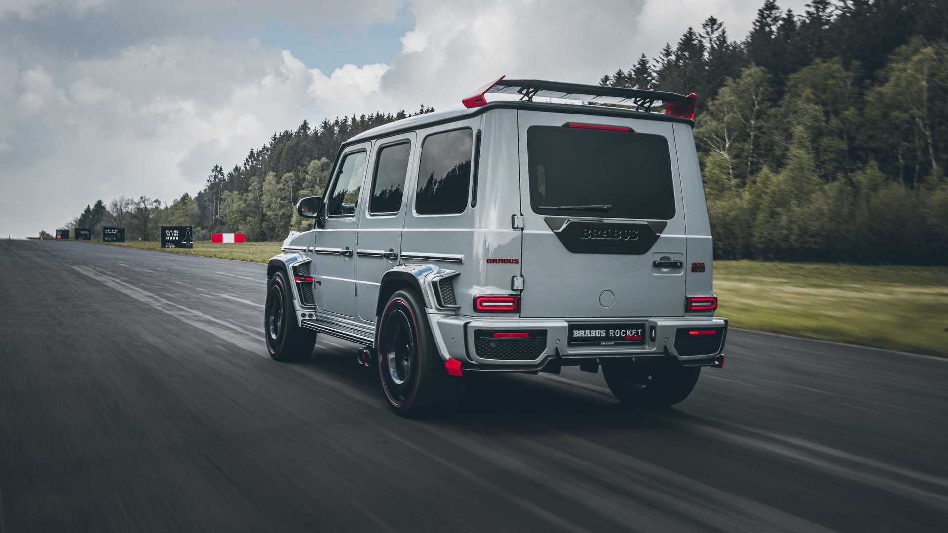 Задняя часть Brabus 900 Rocket Edition