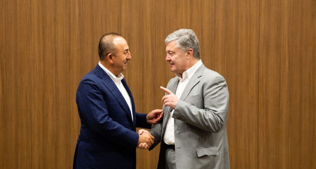 Порошенко обговорив з головою МЗС Туреччини деокупацію українського Криму