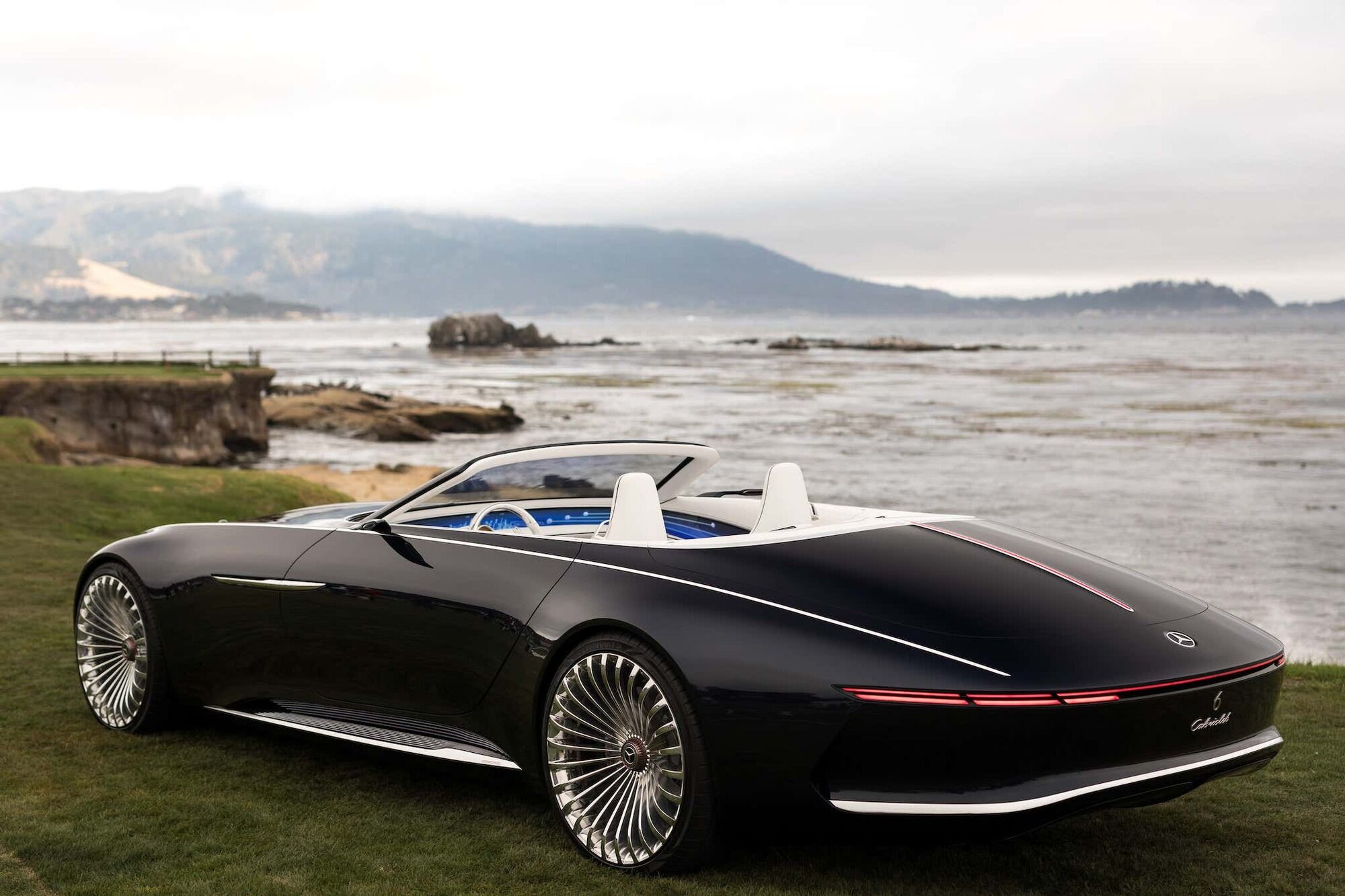 Vision Mercedes-Maybach 6, который станет новым Бэтмобилем
