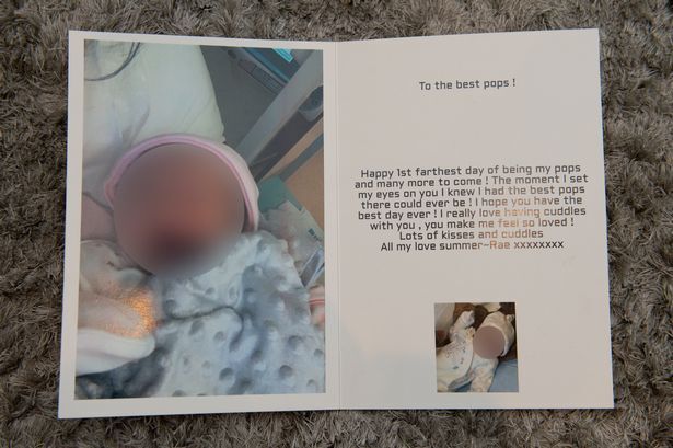 Чоловік чекав привітання від 22-річної дочки, а отримав листівку із зображенням малюка