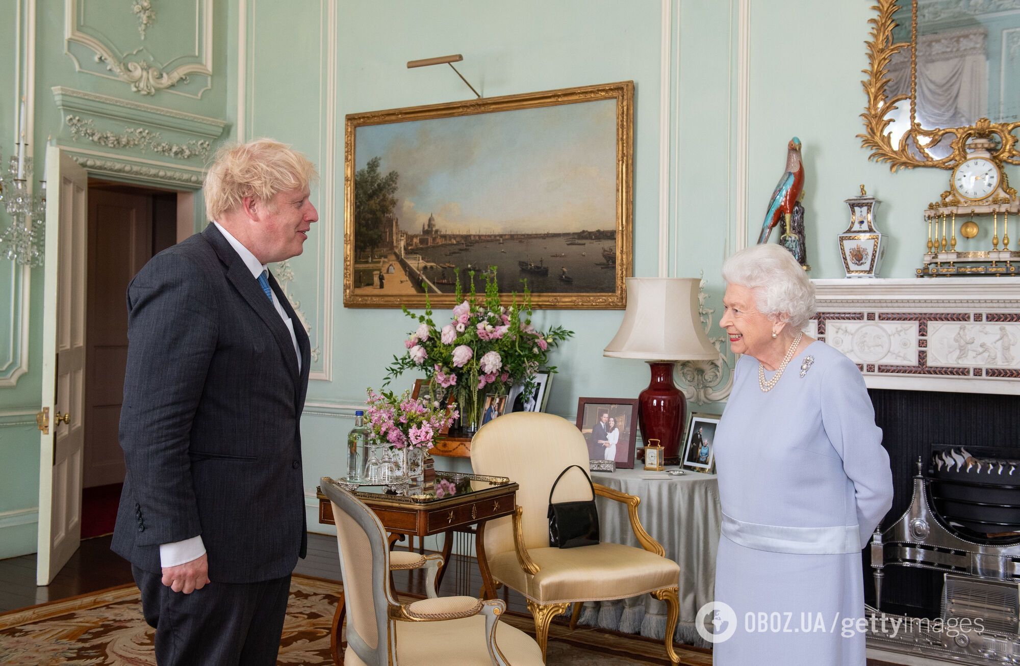 Єлизавета II на зустрічі з прем'єр-міністром