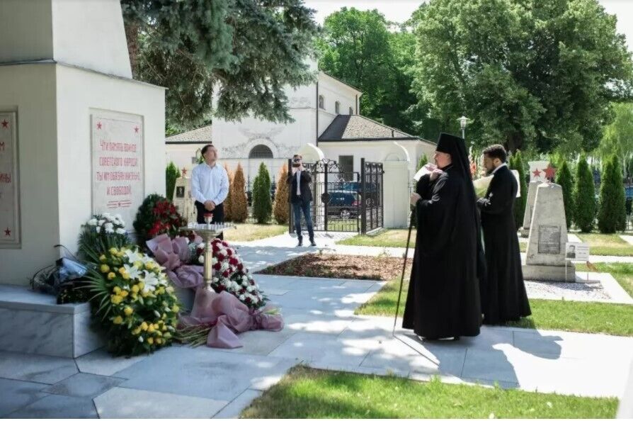 Дерипаска в Австрии почтил память украинского деда-героя Второй мировой – СМИ