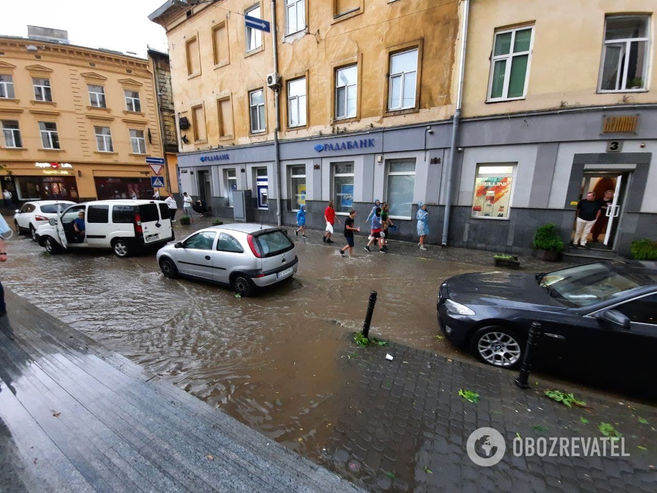 Затопленные улицы Львова.