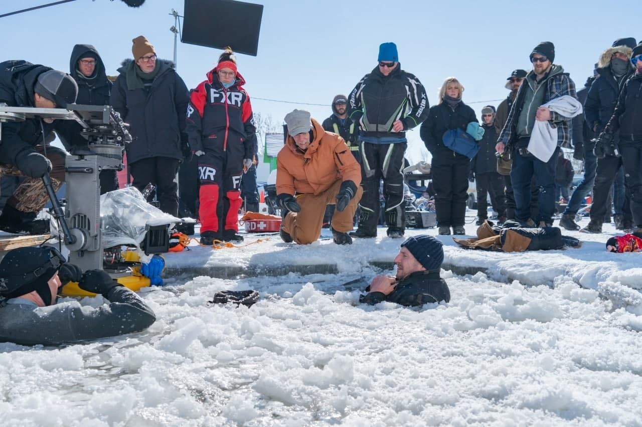 "Льодовий дрифт" розповідає про рятувальну операцію, яку ускладнить не тільки погода, але й корпоративні секрети