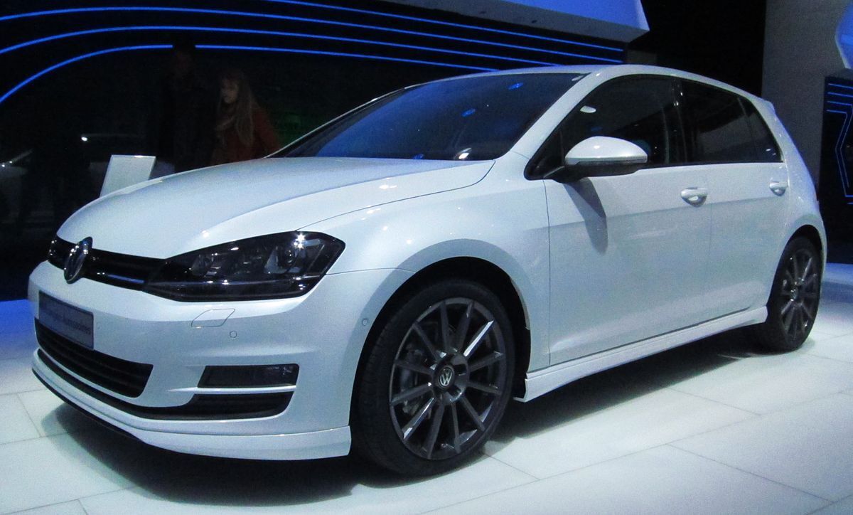 Volkswagen Golf доступний із двома двигунами