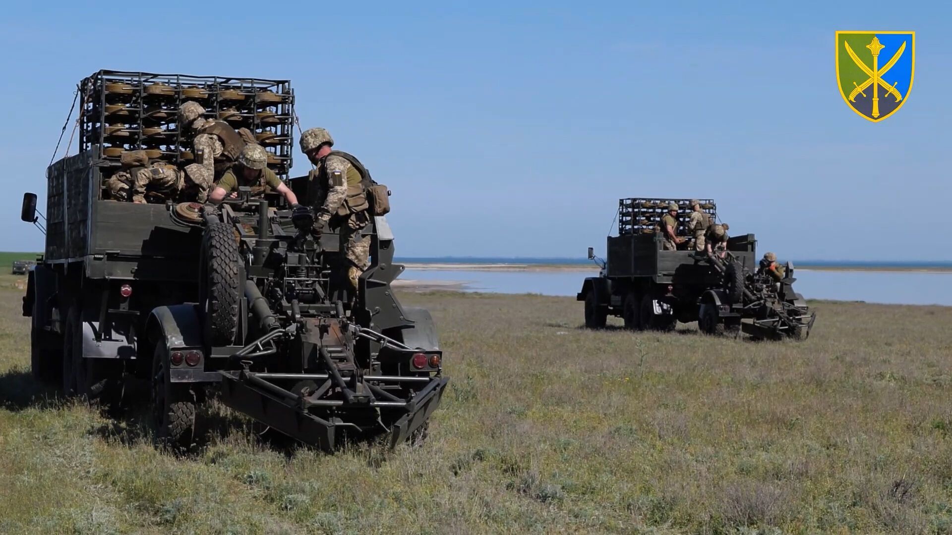 Украинские военные "заминировали" территорию возле Крыма. Фото и видео