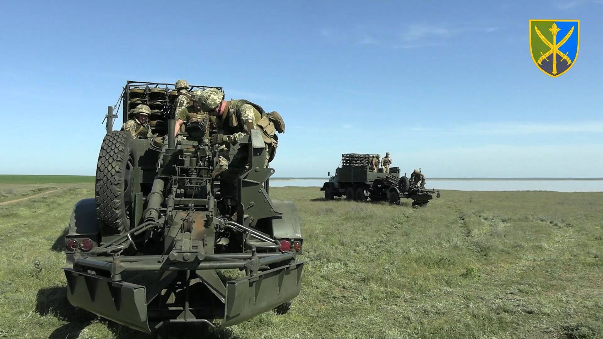 Украинские военные "заминировали" территорию возле Крыма. Фото и видео